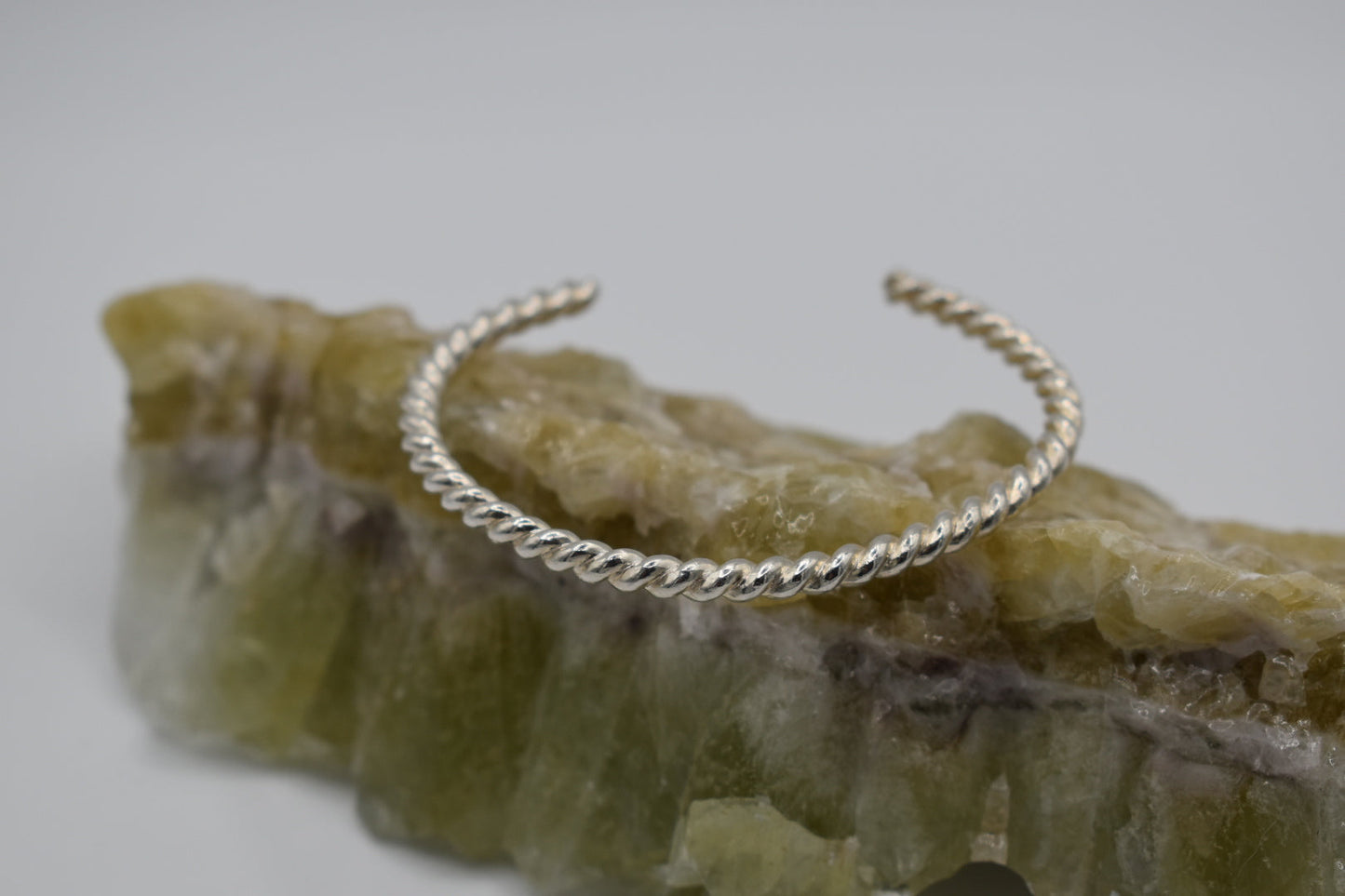 The Bold Heritage Twist: Silver