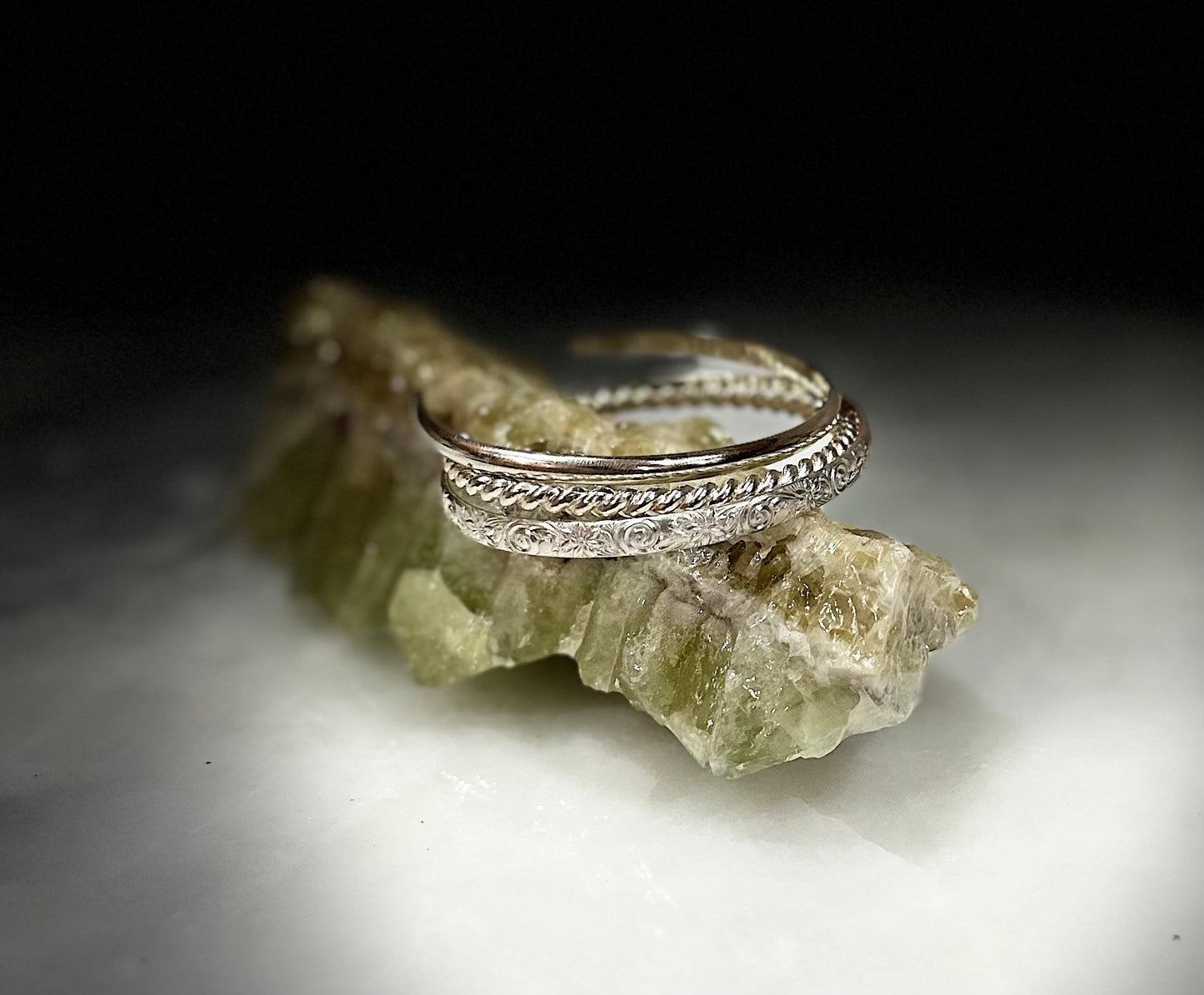 The Bold Heritage Twist: Silver