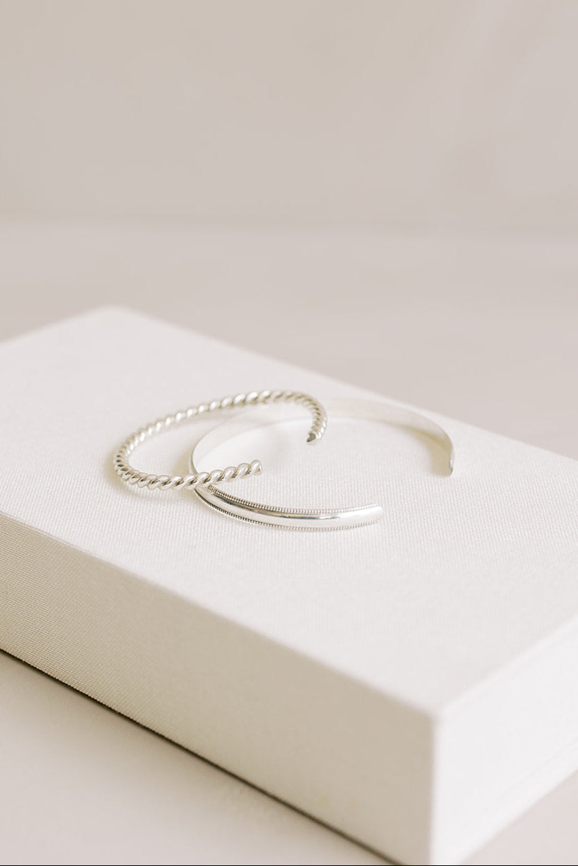 The Heritage Bangle: Silver