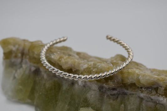 The Bold Heritage Twist: Silver