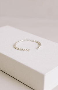 The Bold Heritage Twist: Silver